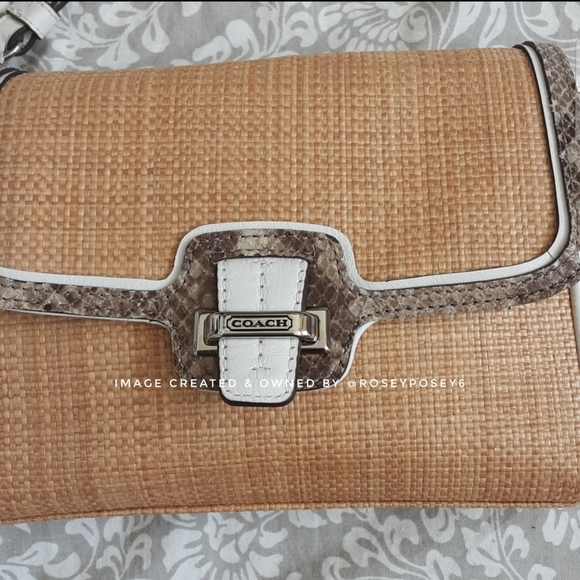New Coach Taylor City Straw Clutch with White, & Python Embossed Trim Wristlet - Picture 2 of 8